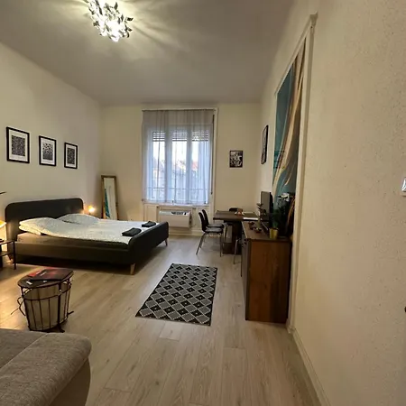 Deri Corner By Downtown * Budapest