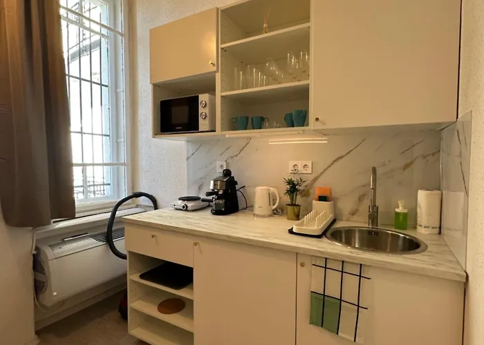 Apartament Deri Corner By Downtown