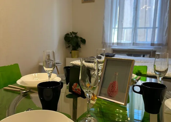 Deri Corner By Downtown *